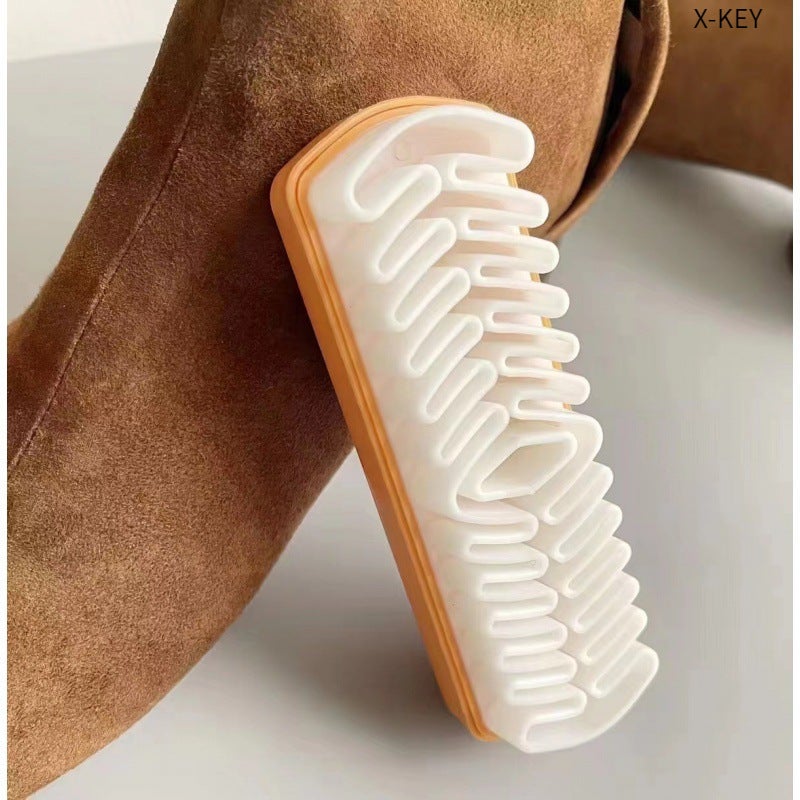 ممحاة سويدية بيضاء لتنظيف الأحذية الرياضية من جلد الغزال - Image 1